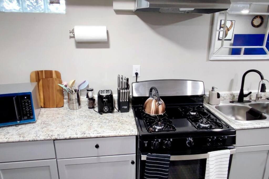 Spacious Suite Close To Downtown Indy/ King Bed 인디애나폴리스 외부 사진