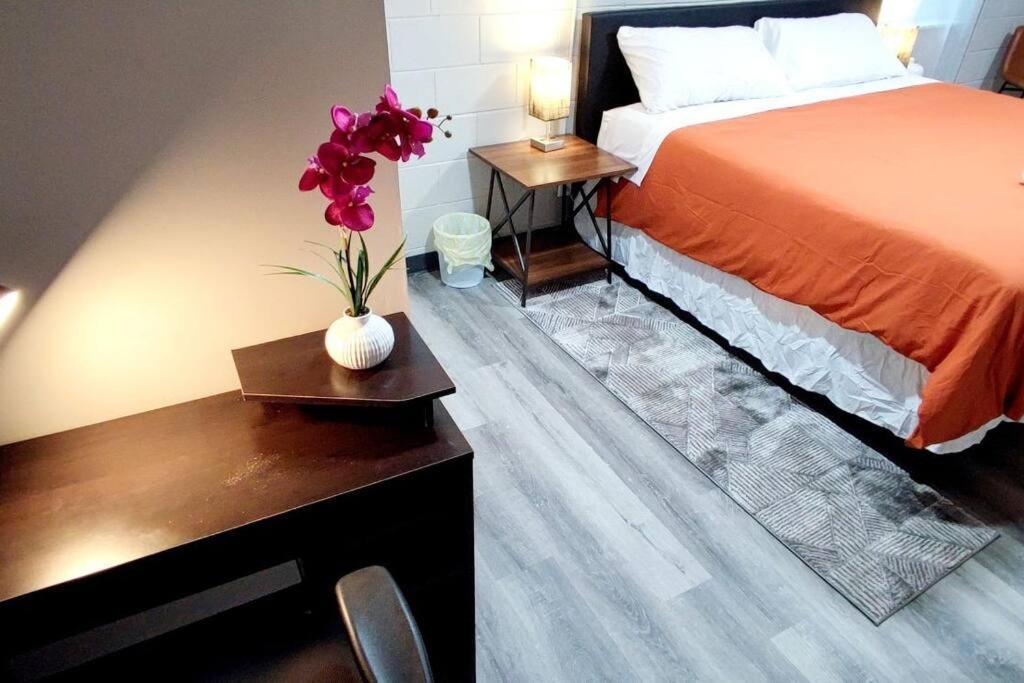 Spacious Suite Close To Downtown Indy/ King Bed 인디애나폴리스 외부 사진