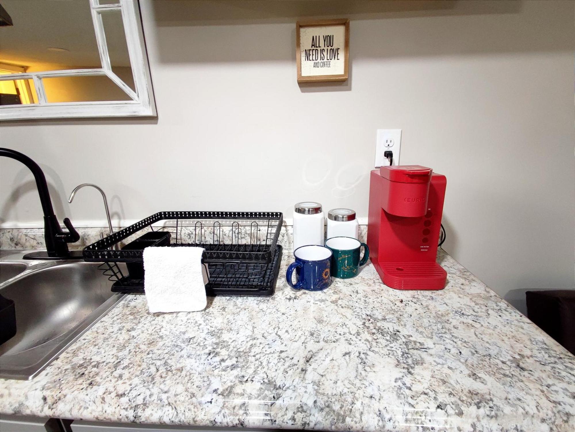Spacious Suite Close To Downtown Indy/ King Bed 인디애나폴리스 외부 사진